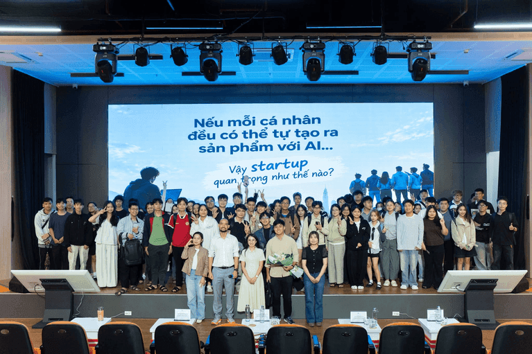 Founder REBO chia sẻ hành trình khởi nghiệp cùng sinh viên Đại học FPT