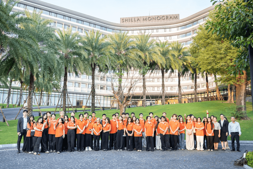 Hơn 50 sinh viên ngành Du lịch - Khách sạn học thực tế tại Shilla Monogram Danang