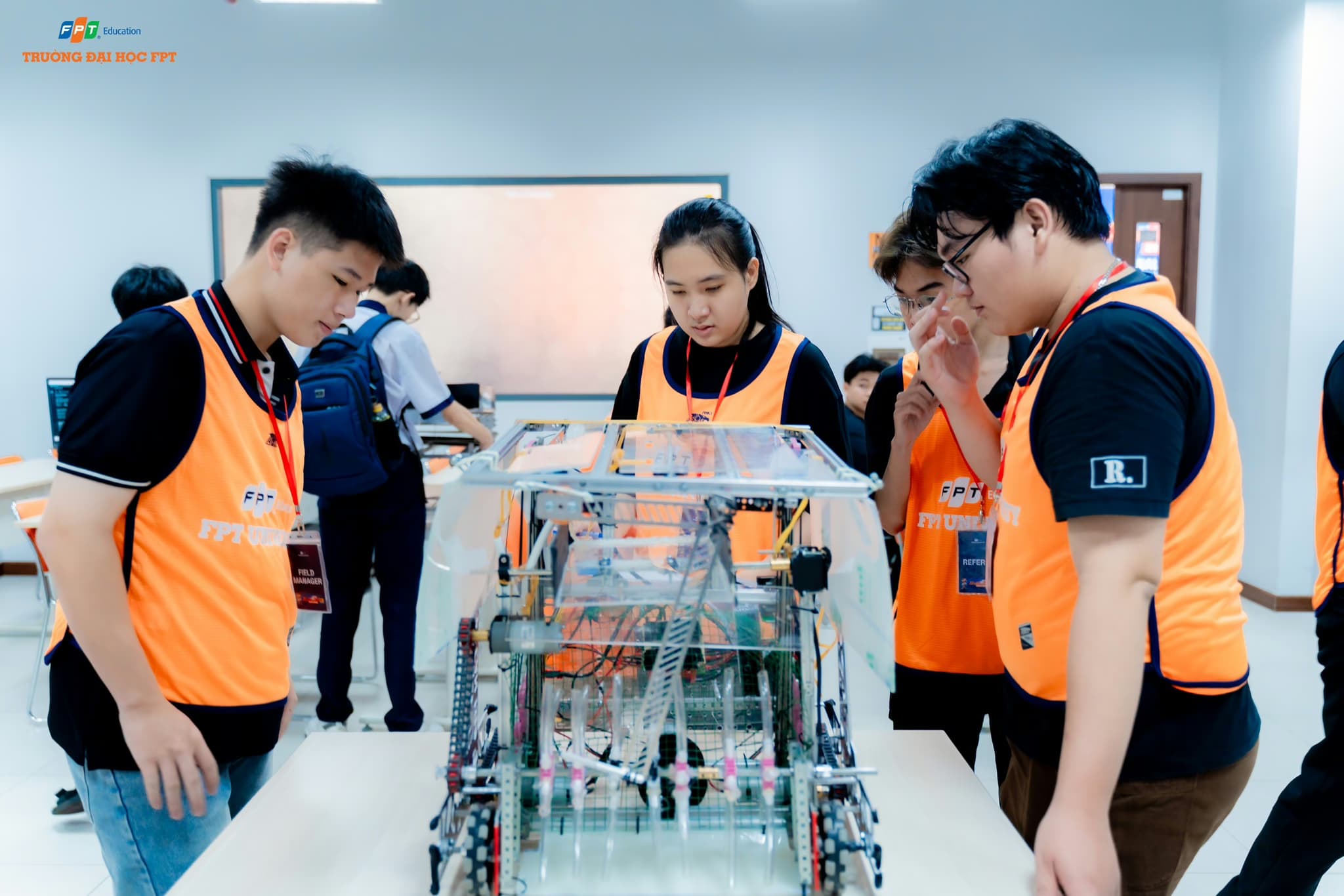 Robot và Trí tuệ nhân tạo