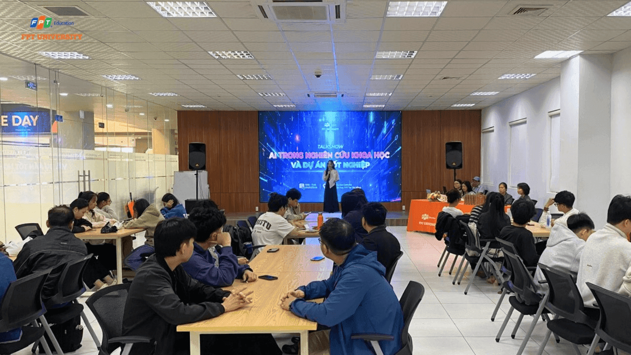 Talkshow “AI trong nghiên cứu khoa học & dự án tốt nghiệp”: Khi công nghệ trở thành công cụ hỗ trợ học thuật hiệu quả